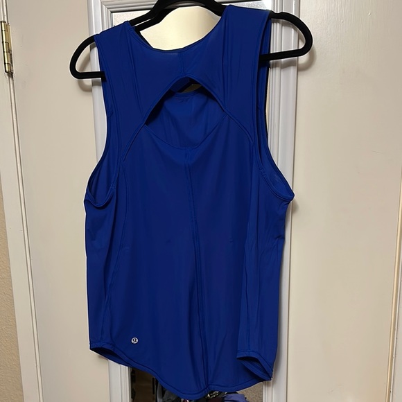Lululemon Sculpt Tank - Picture 3 of 4
